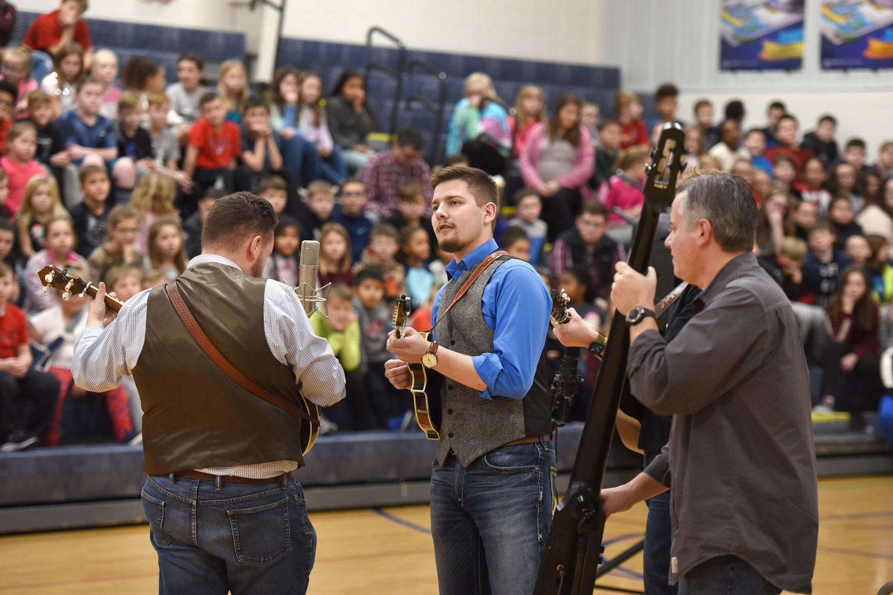 PROGRAM INTRODUCES BLUEGRASS MUSIC TO STUDENTS